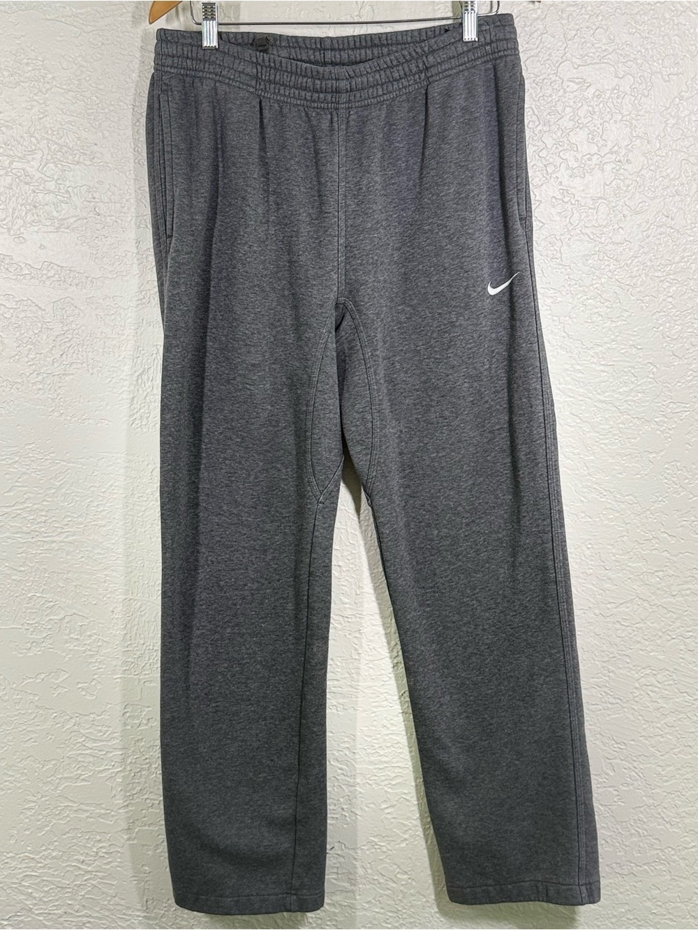 Nike 826424071 Men's Hem Swoosh Sweatpants Gusset Pockets Grey L